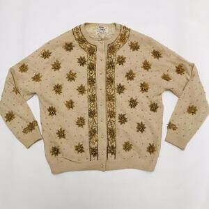 Gorgeous, Vintage Ruby Chucks 1950’s